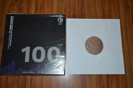 PAPĪRA VĀCIŅI (konverti) 12" iekšējie balti ar caurumu vidū ar oderi ( 90 gr papīrs ) 100 gab