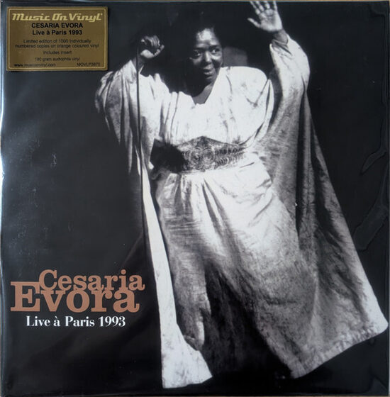 Cesaria Evora – Live À Paris 1993